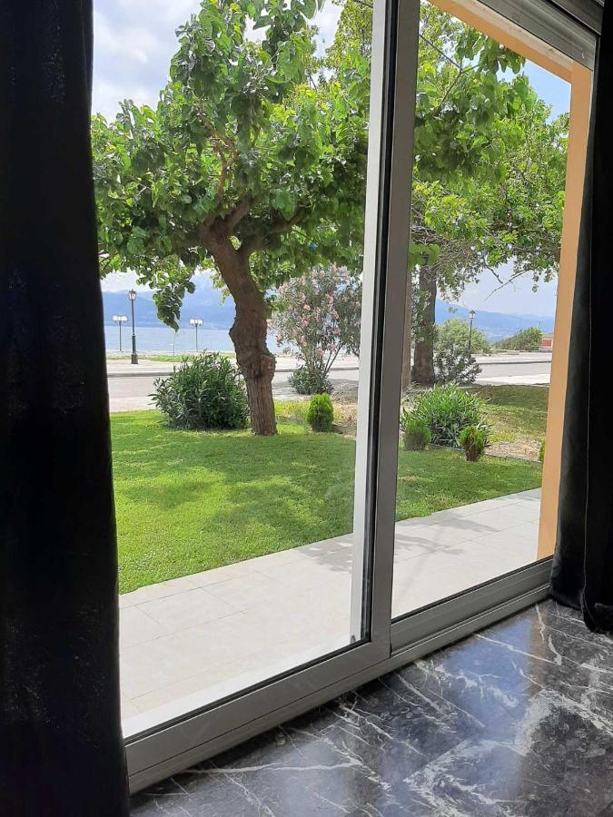 Nafpaktos Seaside Apartment Exterior photo